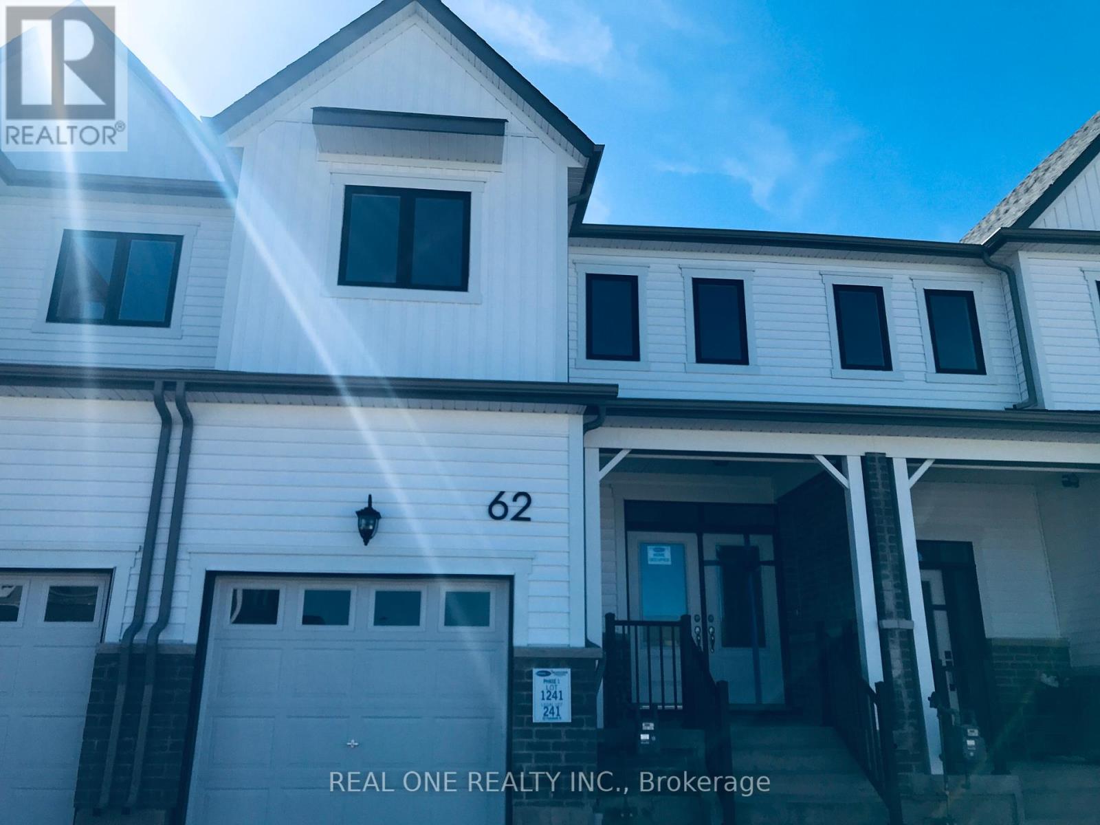 62 FORESTWALK STREET, Kitchener, Ontario