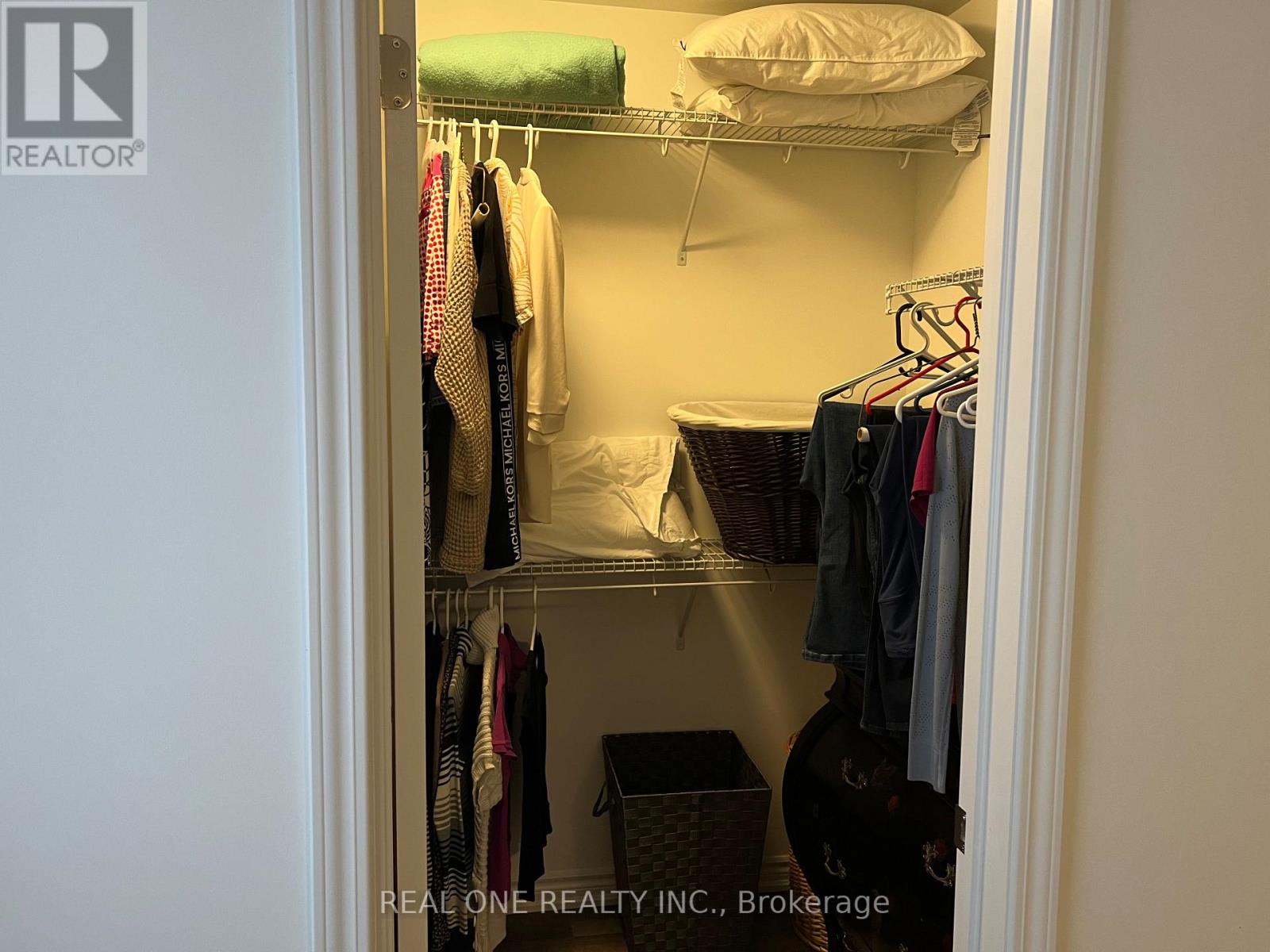 62 Forestwalk Street, Kitchener, Ontario  N2R 0S3 - Photo 13 - X12542436