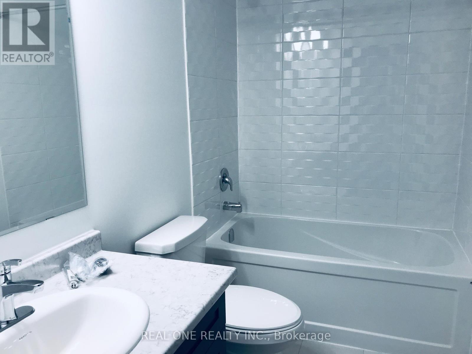 62 Forestwalk Street, Kitchener, Ontario  N2R 0S3 - Photo 19 - X12542436