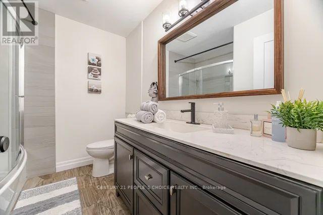 55 Vineberg Drive, Hamilton, Ontario  L9B 2P6 - Photo 21 - X12542446