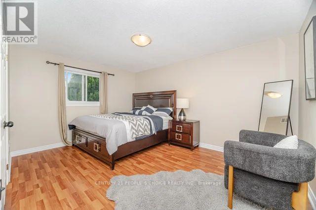 55 Vineberg Drive, Hamilton, Ontario  L9B 2P6 - Photo 23 - X12542446