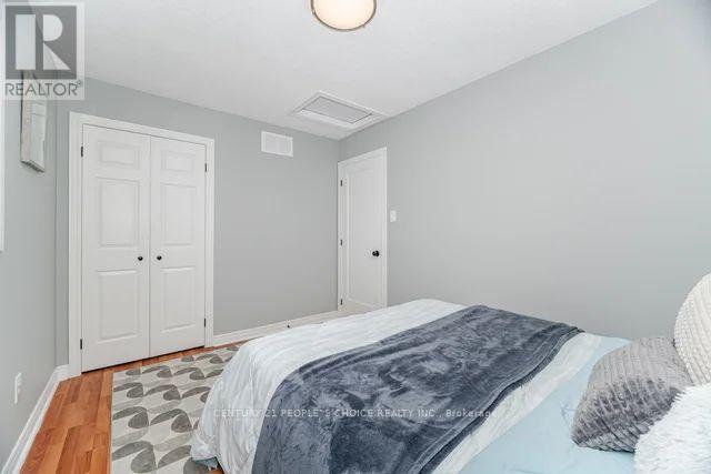 55 Vineberg Drive, Hamilton, Ontario  L9B 2P6 - Photo 26 - X12542446