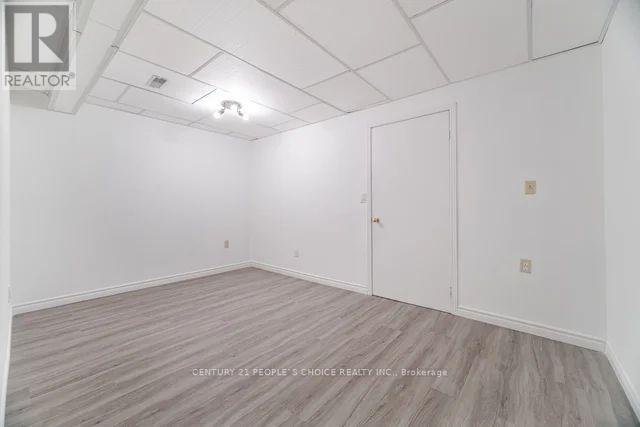 55 Vineberg Drive, Hamilton, Ontario  L9B 2P6 - Photo 45 - X12542446