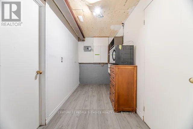 55 Vineberg Drive, Hamilton, Ontario  L9B 2P6 - Photo 47 - X12542446