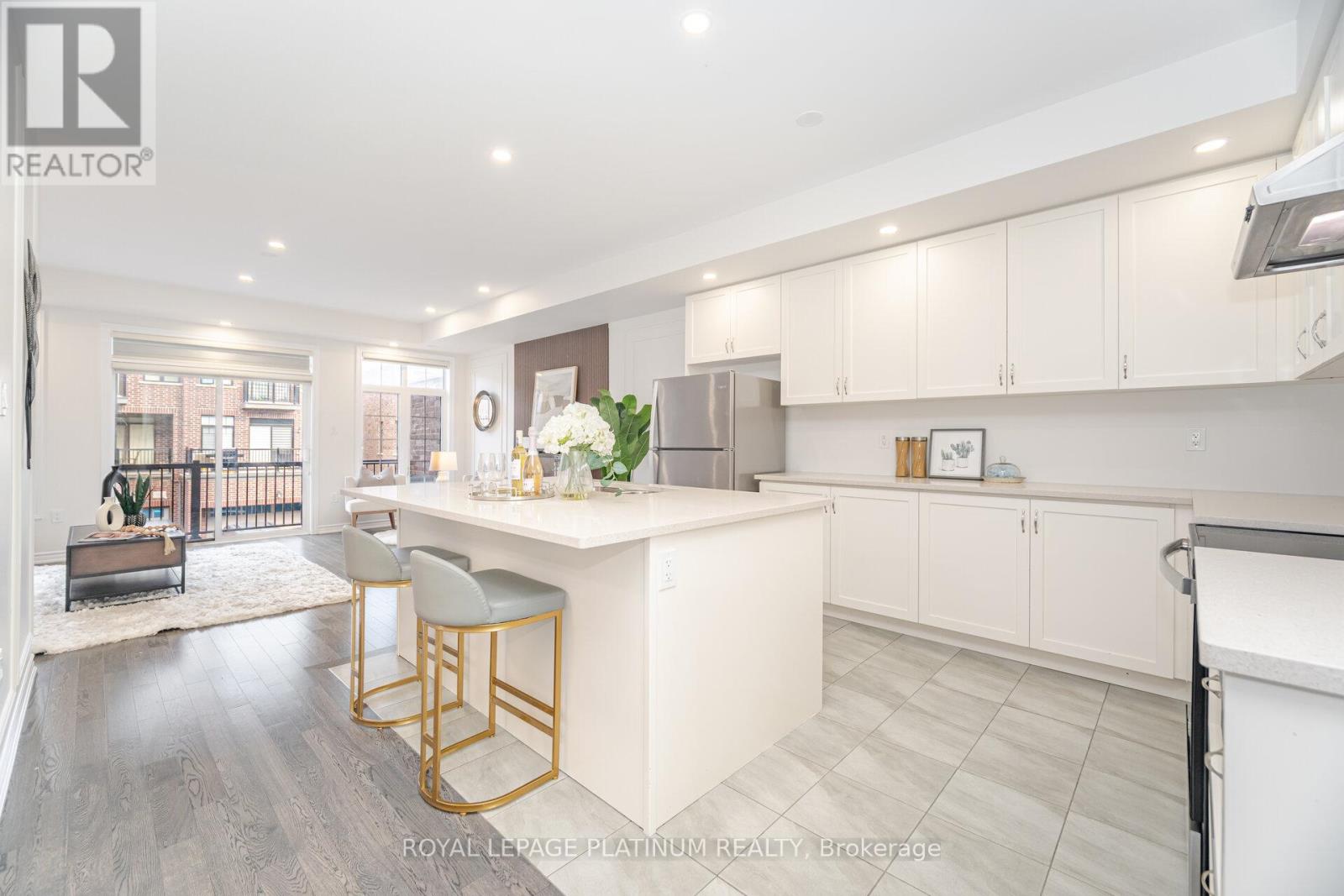 13 Lipscott Drive, Caledon, Ontario  L7C 4K7 - Photo 12 - W12542468