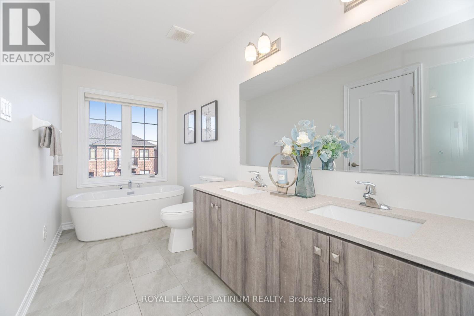 13 Lipscott Drive, Caledon, Ontario  L7C 4K7 - Photo 24 - W12542468