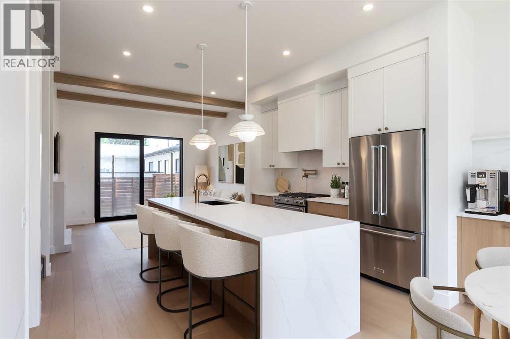 4309 32 Avenue Sw, Calgary, Alberta  T3E 8A2 - Photo 2 - A2265959