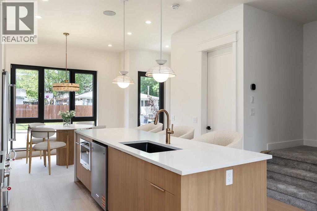 4309 32 Avenue Sw, Calgary, Alberta  T3E 8A2 - Photo 4 - A2265959