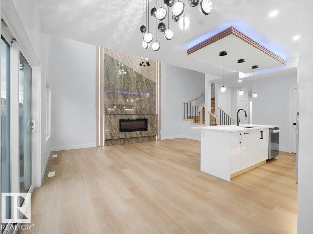 15419 20 St Nw, Edmonton, Alberta  T5Y 4H8 - Photo 7 - E4465636