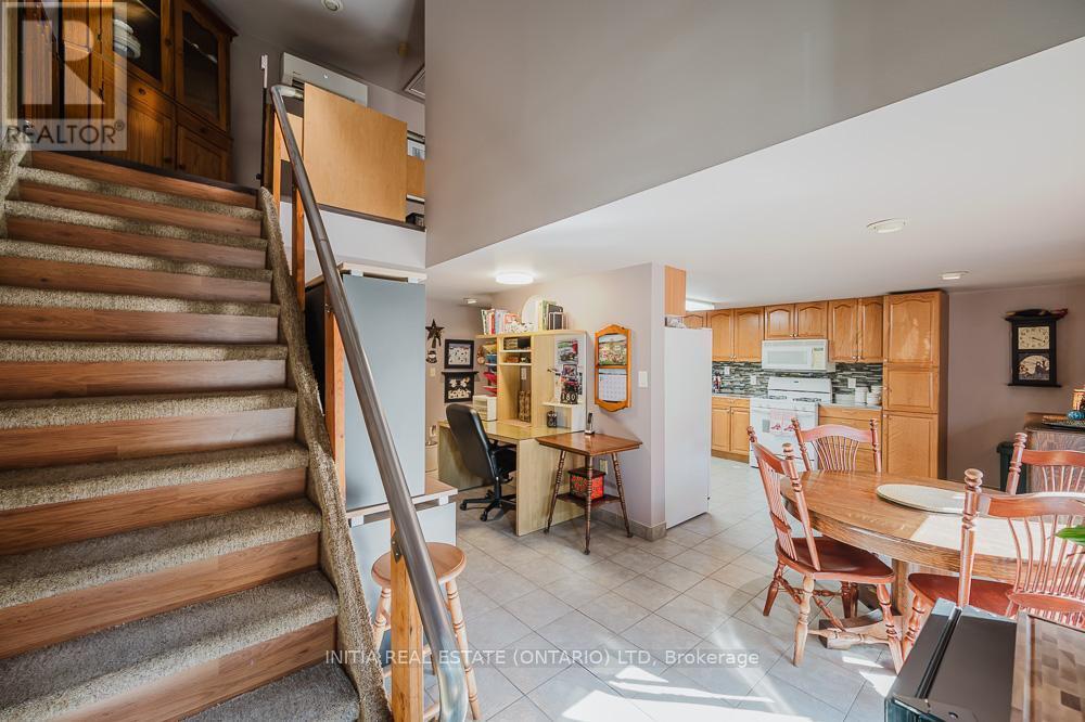 9450 Longwoods Road, Chatham-Kent, Ontario  N7M 5J7 - Photo 24 - X12301042