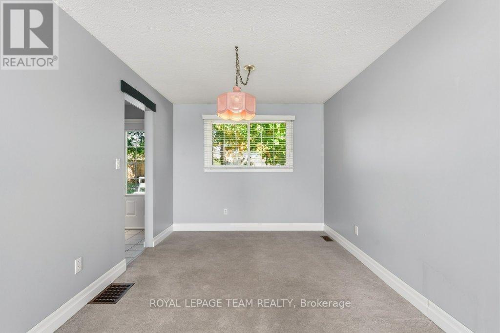 476 Laurier Boulevard, Brockville, Ontario  K6V 6C5 - Photo 12 - X12502776