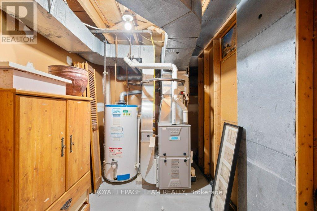 476 Laurier Boulevard, Brockville, Ontario  K6V 6C5 - Photo 34 - X12502776