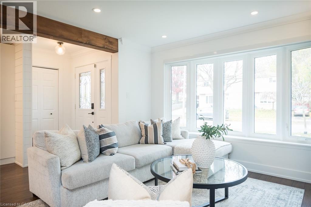 1346 Colonsay Drive, Burlington, Ontario  L7P 2T9 - Photo 7 - 40788099