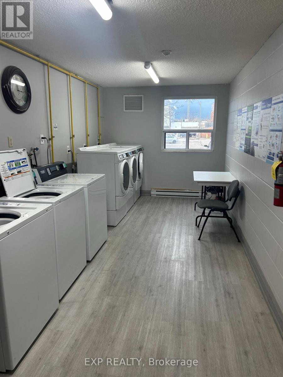 203 - 4422 Huron Street, Niagara Falls, Ontario  L2E 7C8 - Photo 14 - X12510836