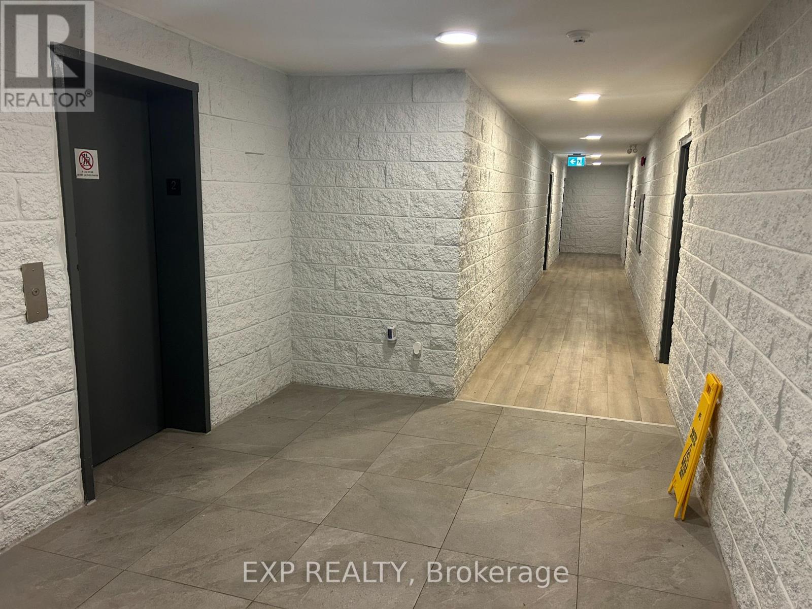 203 - 4422 Huron Street, Niagara Falls, Ontario  L2E 7C8 - Photo 13 - X12510836