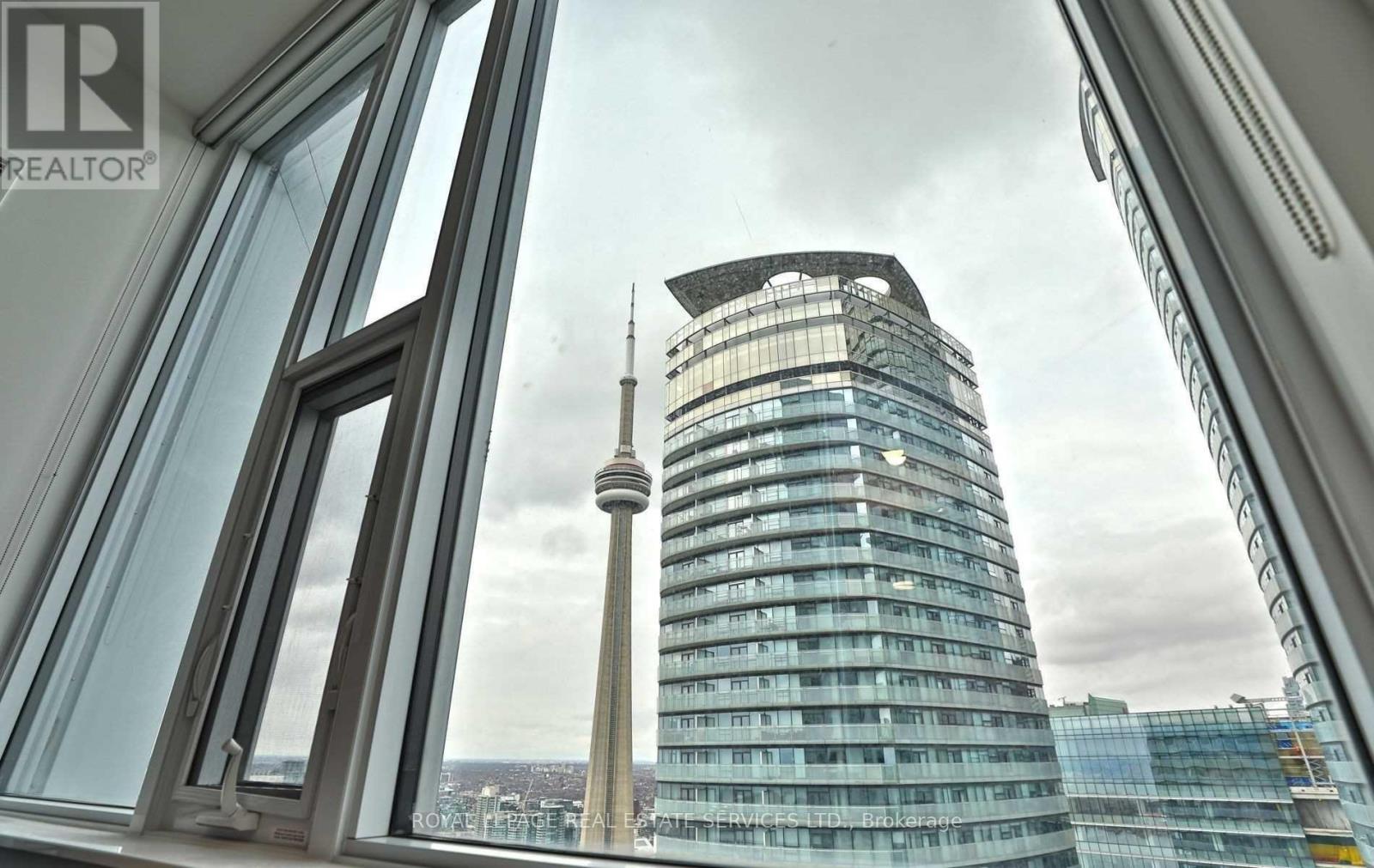 5001 - 10 York Street, Toronto, Ontario  M5J 2L9 - Photo 12 - C12542564