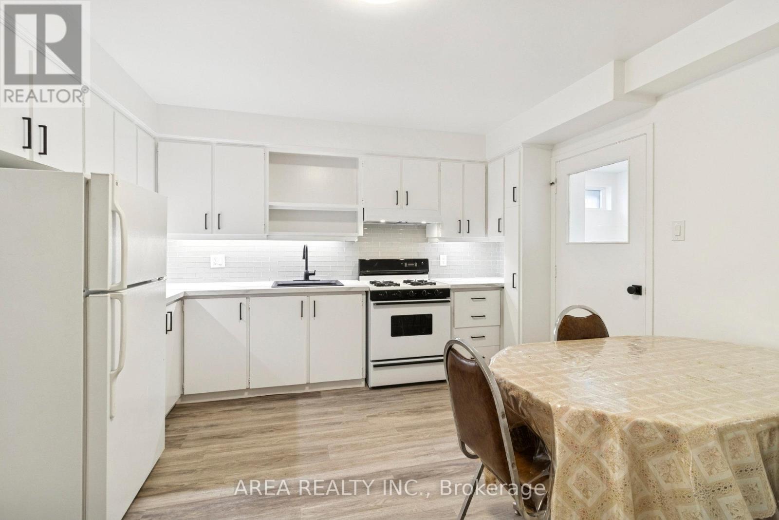 497 Ossington Avenue, Toronto, Ontario  M6G 3T3 - Photo 10 - C12542620