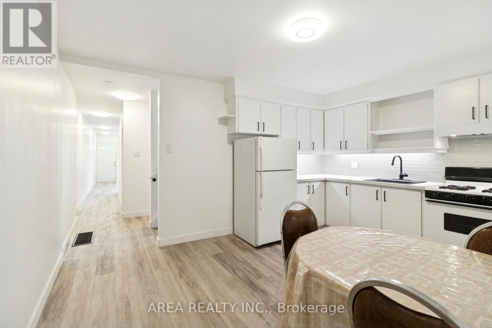 497 Ossington Avenue, Toronto, Ontario  M6G 3T3 - Photo 9 - C12542620