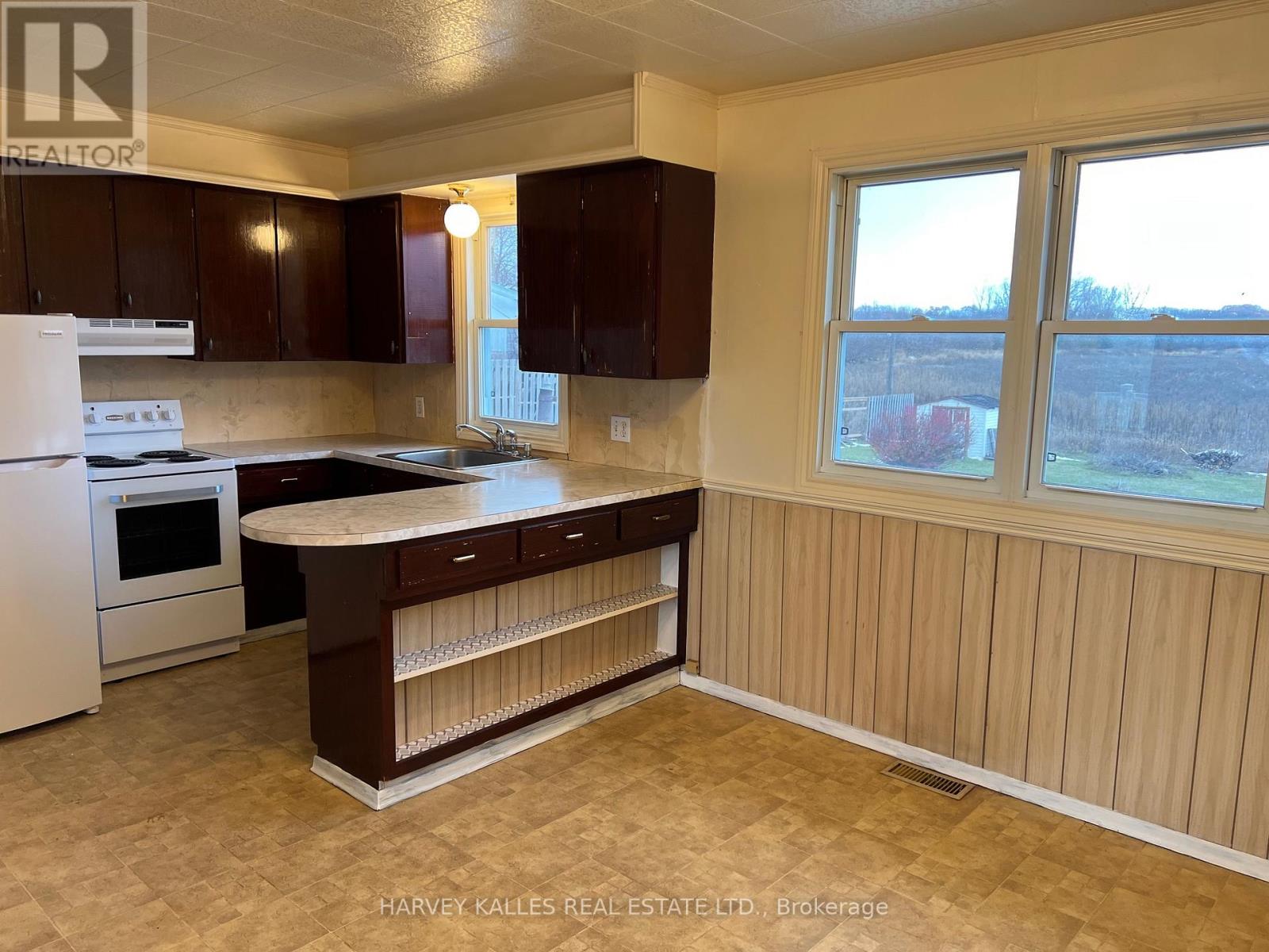 186 Grills Road, Quinte West, Ontario K8N 4Z5 - Photo 14 - X12538470