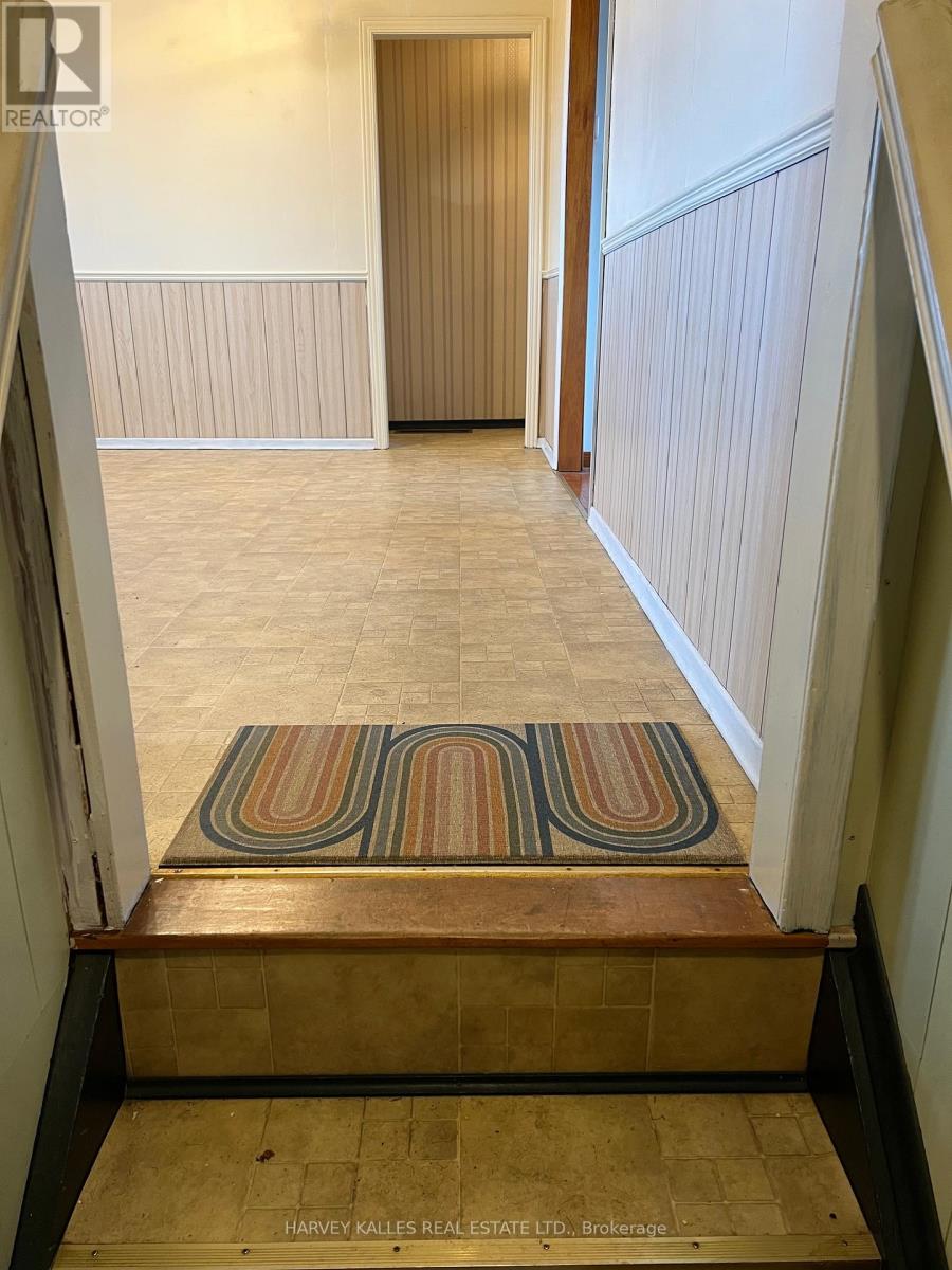 186 Grills Road, Quinte West, Ontario K8N 4Z5 - Photo 12 - X12538470