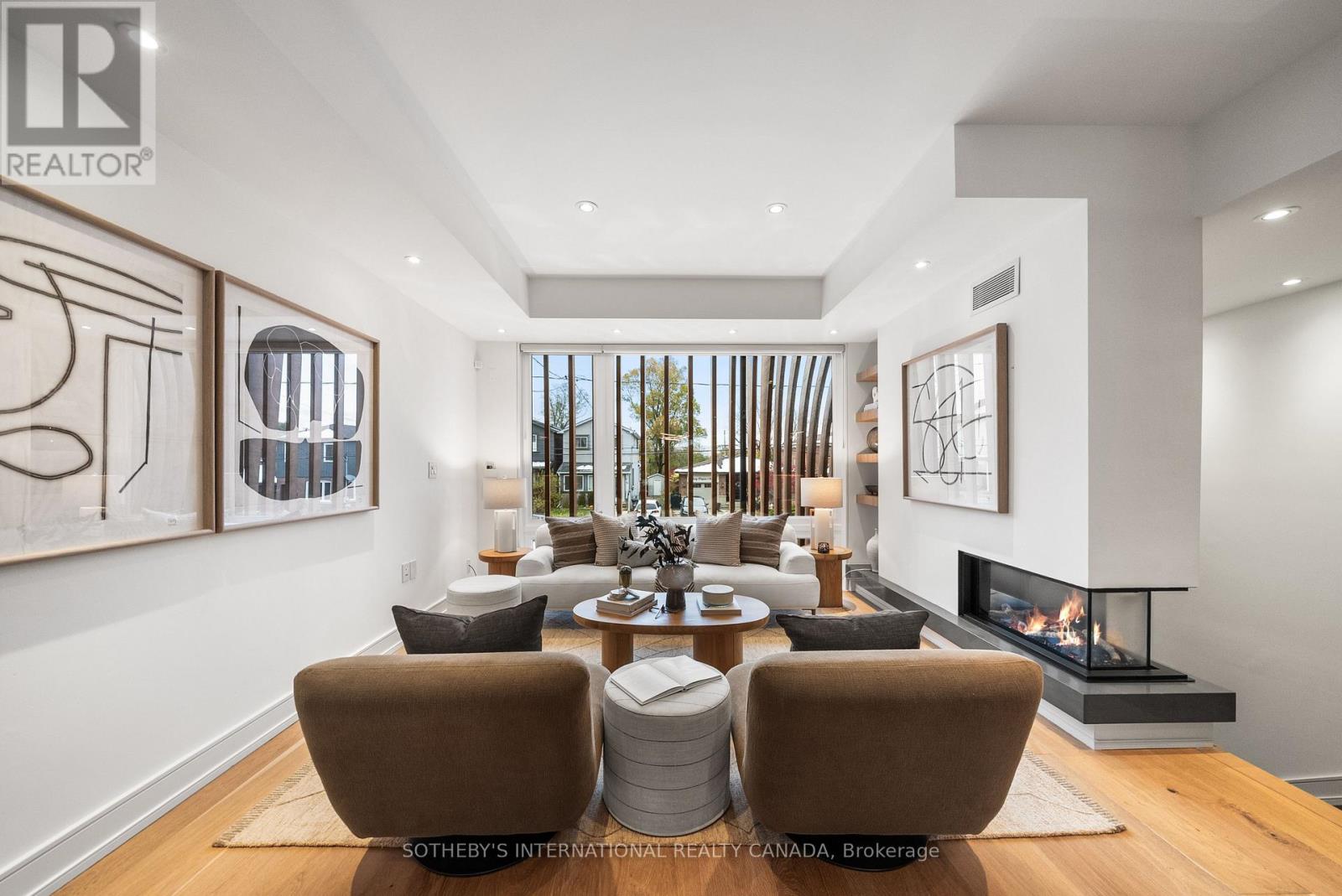 83 Virginia Avenue, Toronto, Ontario  M4C 2S8 - Photo 2 - E12542514