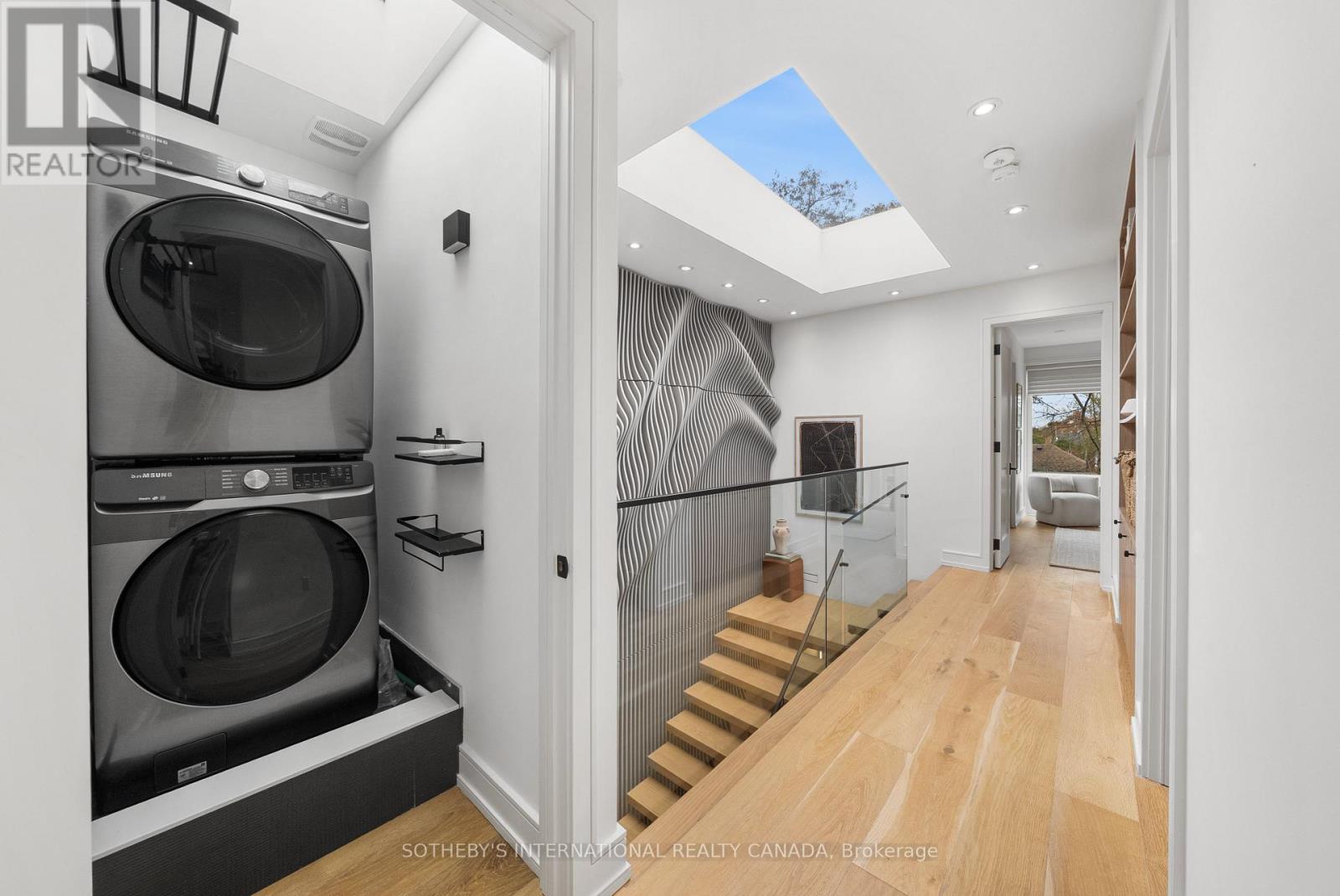 83 Virginia Avenue, Toronto, Ontario  M4C 2S8 - Photo 34 - E12542514