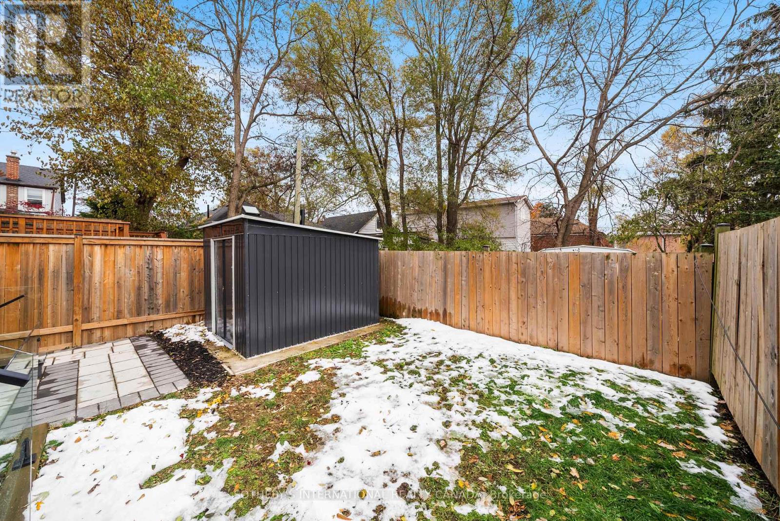 83 Virginia Avenue, Toronto, Ontario  M4C 2S8 - Photo 43 - E12542514