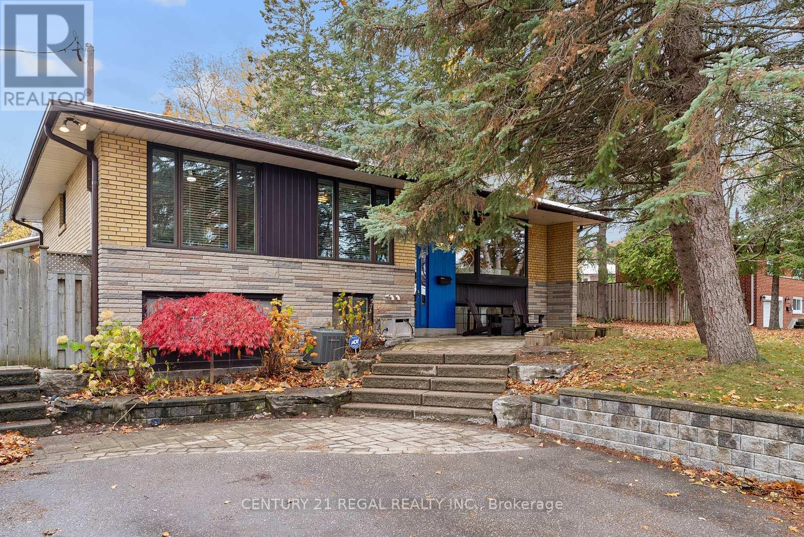 366 FRIENDSHIP AVENUE, Toronto, Ontario