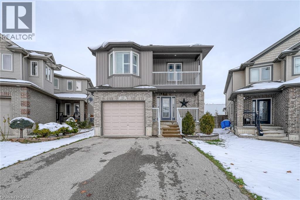 32 LANGRELL Avenue, Tillsonburg, Ontario