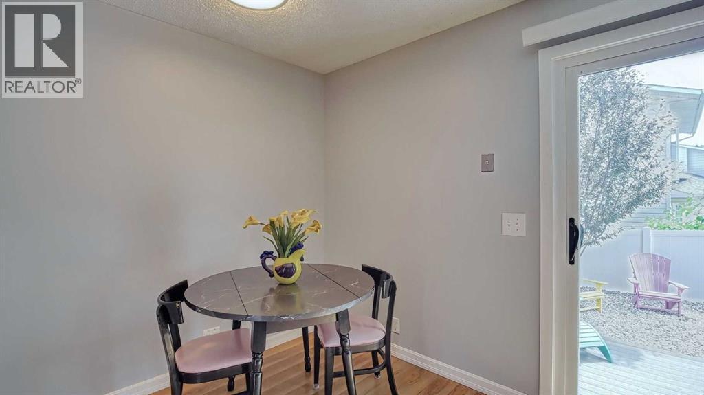 123 Woodsman Lane Sw, Calgary, Alberta  T2W 4Z5 - Photo 11 - A2264163