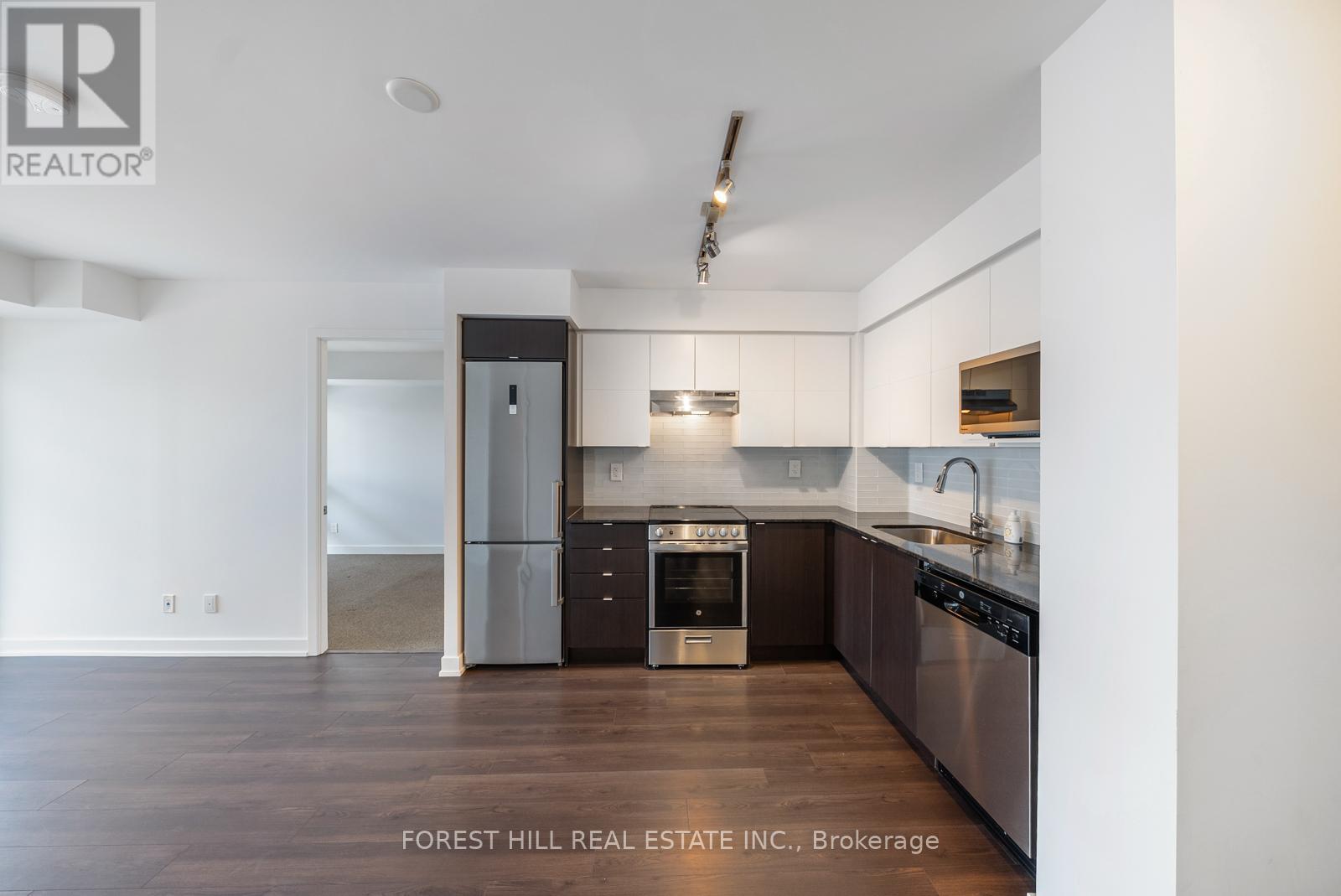 423 - 120 Varna Drive, Toronto, Ontario  M6A 0B3 - Photo 9 - C12542250