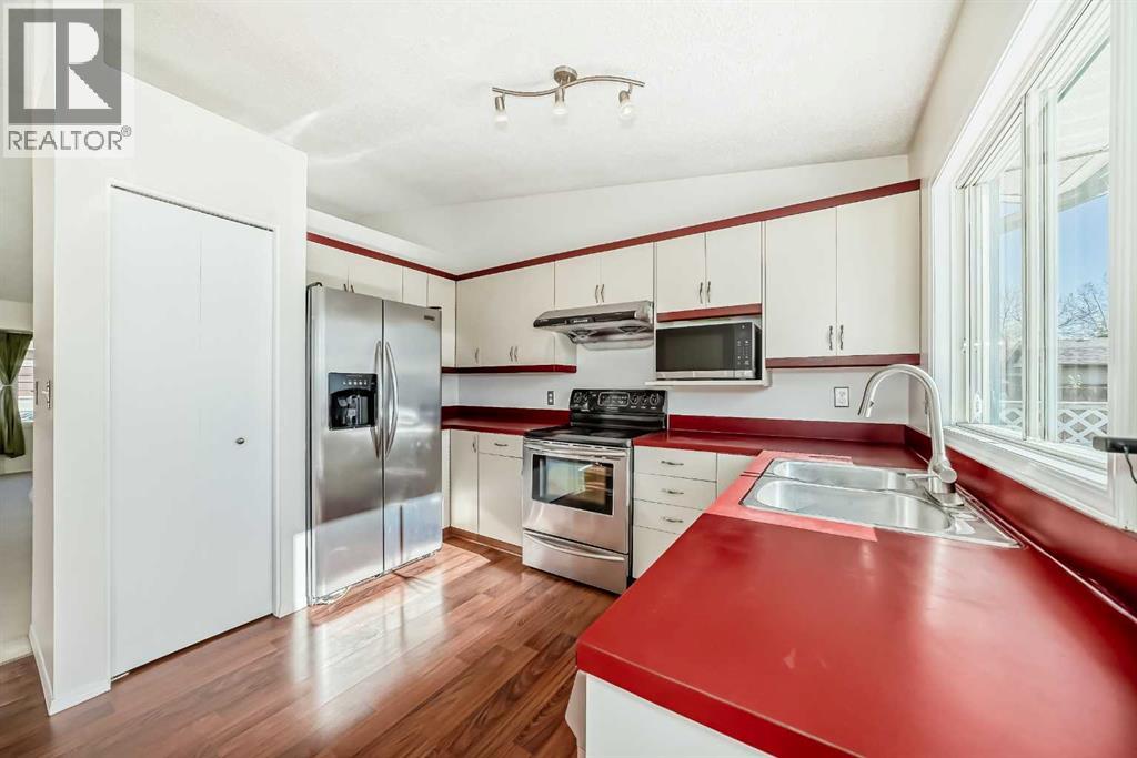 172 Sunvale Crescent Se, Calgary, Alberta  T2S 2P7 - Photo 8 - A2266284