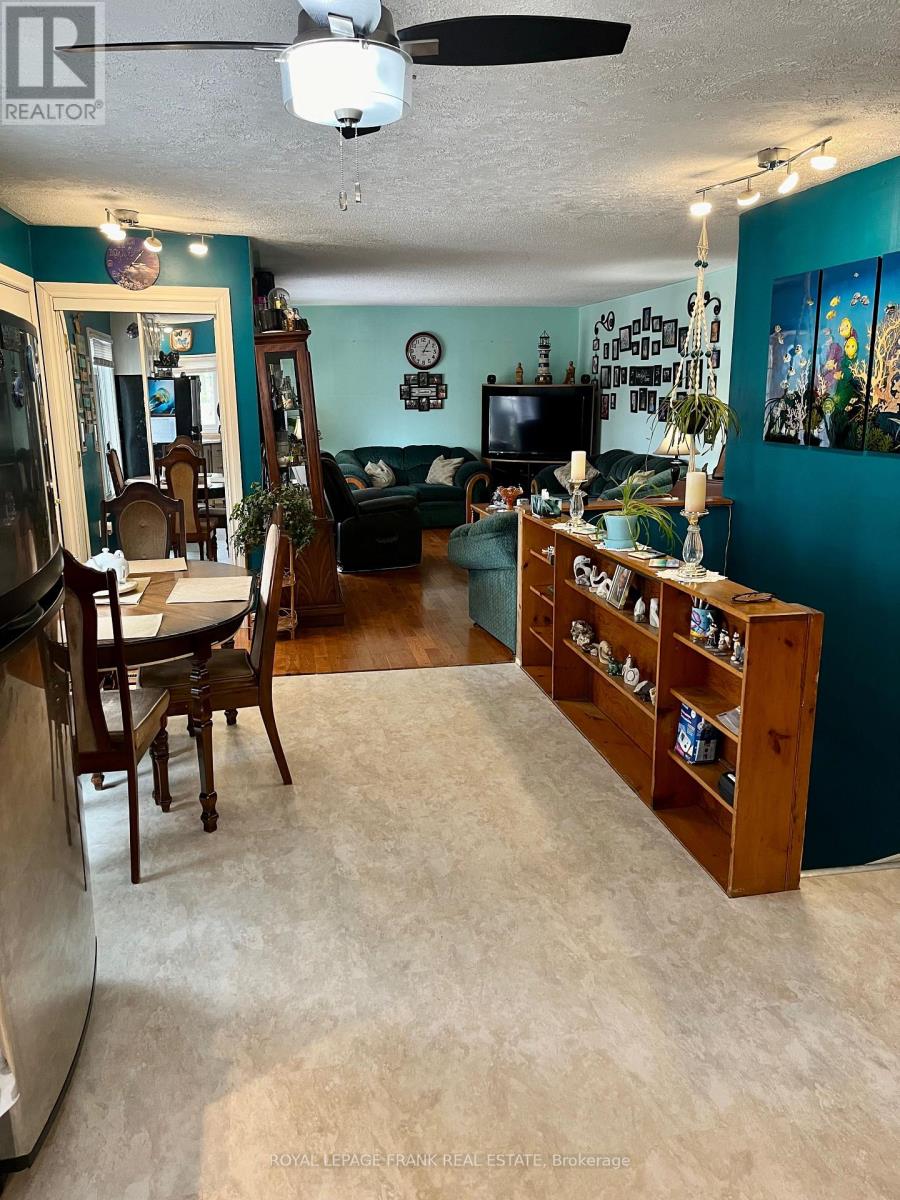 29620 Highway 62 N, Hastings Highlands, Ontario K0L 1C0 - Photo 10 - X12542714