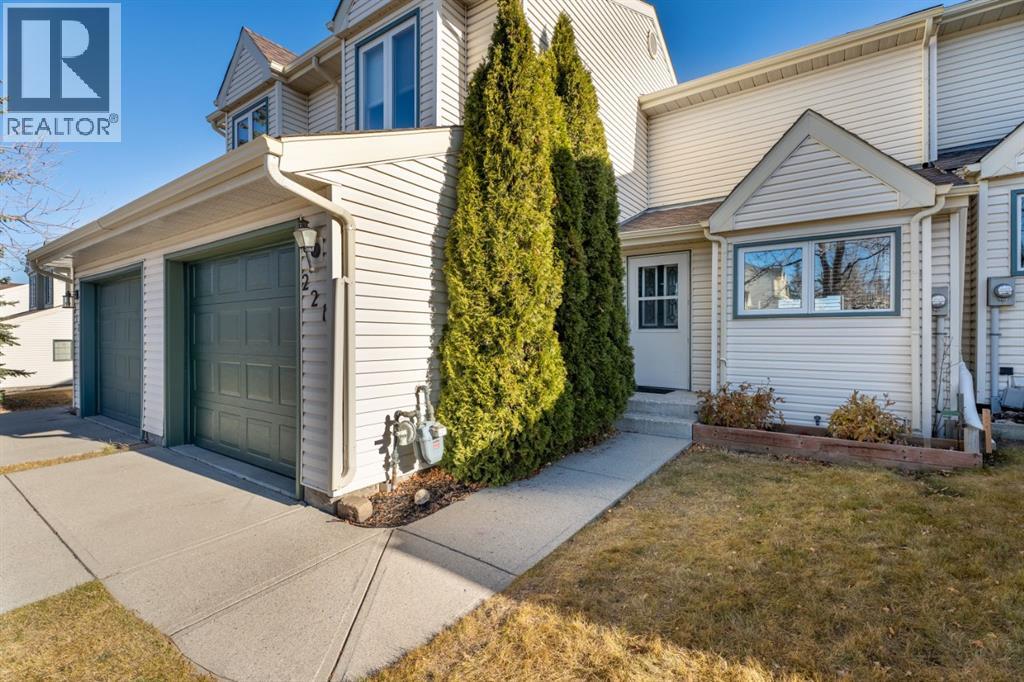 221 Sandringham Road Nw, Calgary, Alberta  T3K 3Z1 - Photo 6 - A2269021