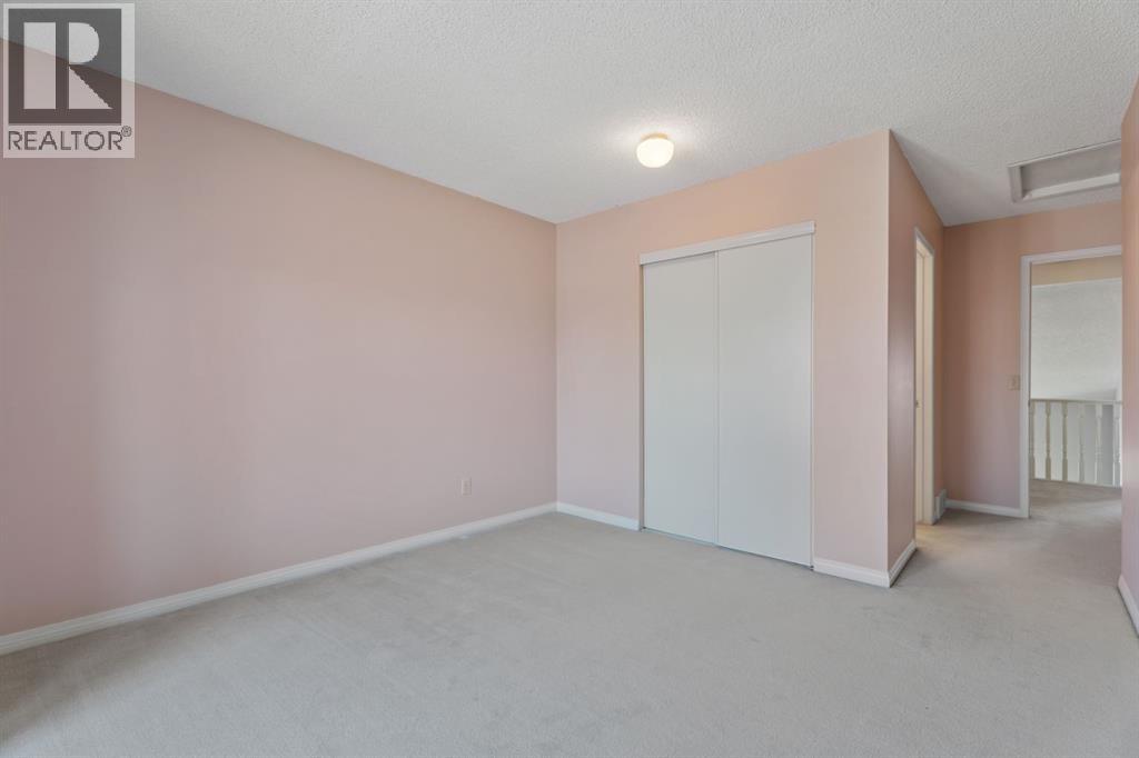 221 Sandringham Road Nw, Calgary, Alberta  T3K 3Z1 - Photo 34 - A2269021