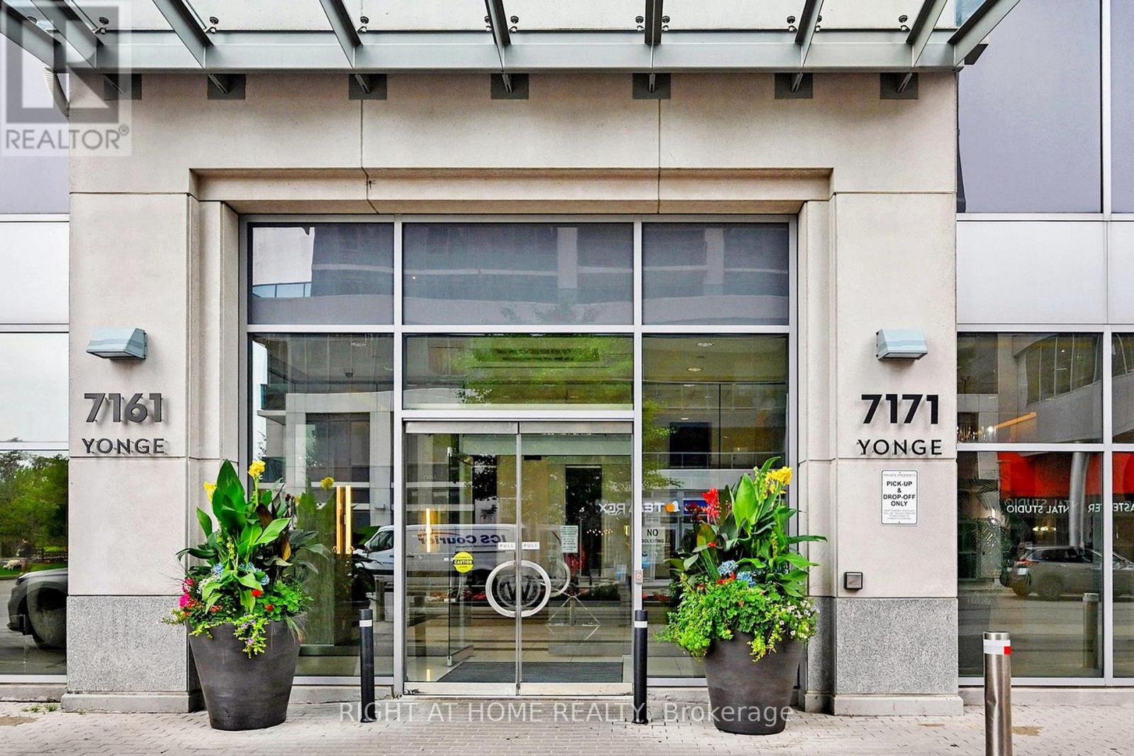 1127 - 7161 YONGE STREET, Markham, Ontario