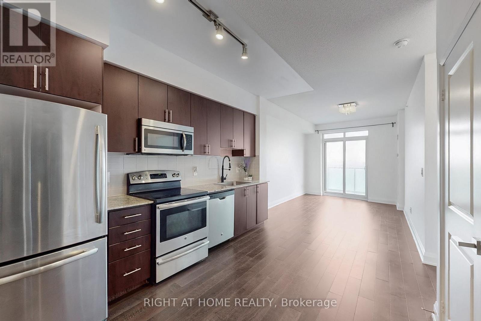 1127 - 7161 Yonge Street, Markham, Ontario  L3T 0C8 - Photo 12 - N12542522