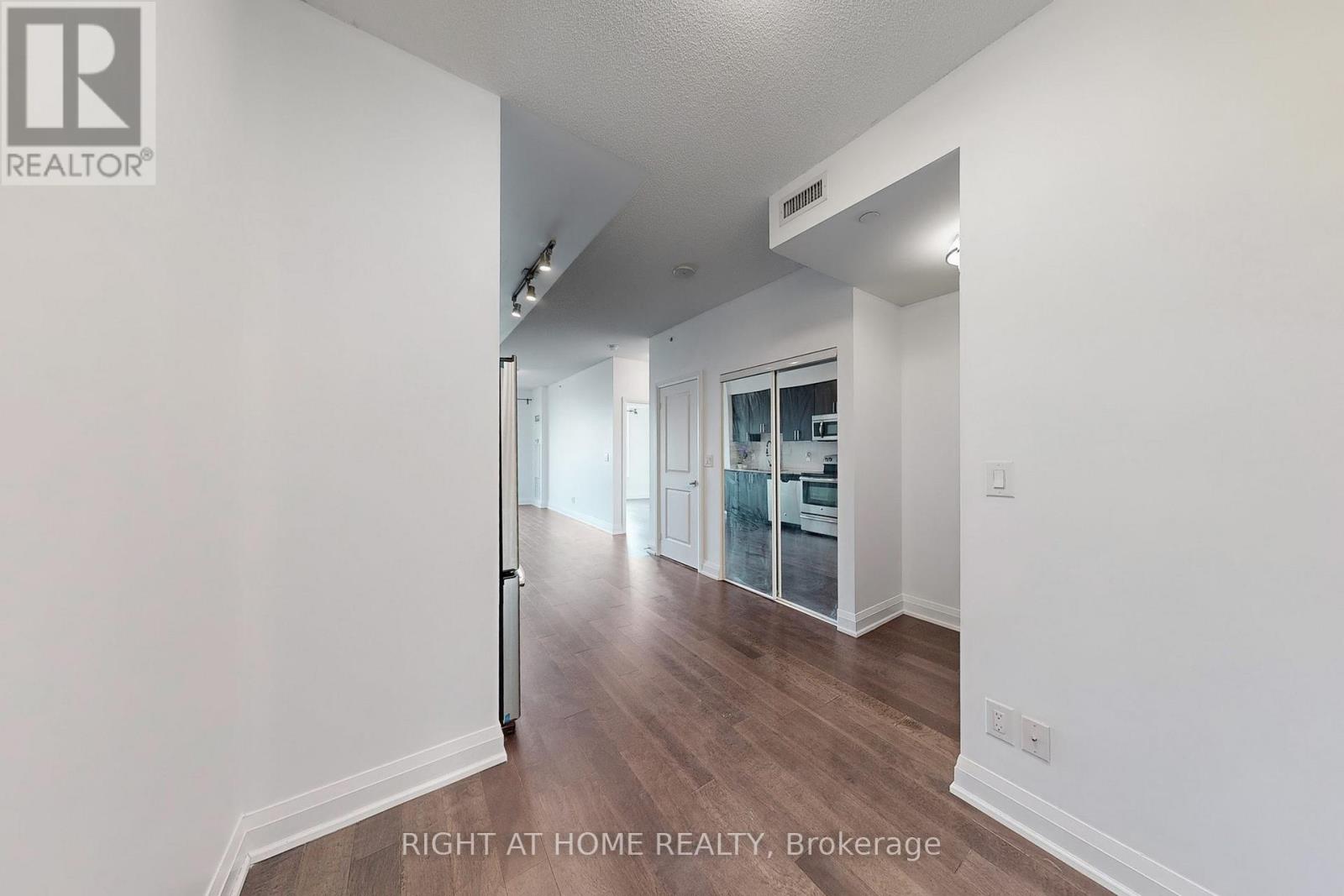 1127 - 7161 Yonge Street, Markham, Ontario  L3T 0C8 - Photo 22 - N12542522