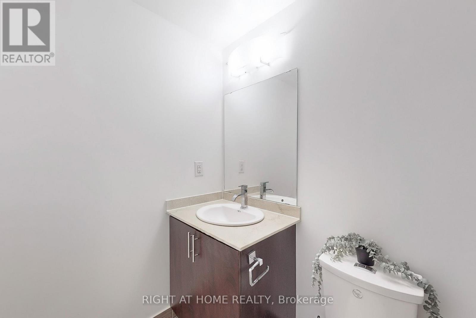 1127 - 7161 Yonge Street, Markham, Ontario  L3T 0C8 - Photo 25 - N12542522