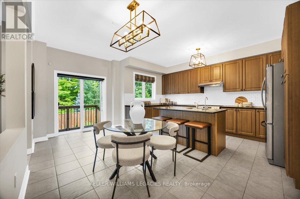 208 Greenwood Road, Whitchurch-Stouffville, Ontario  L4A 4N8 - Photo 12 - N12542586