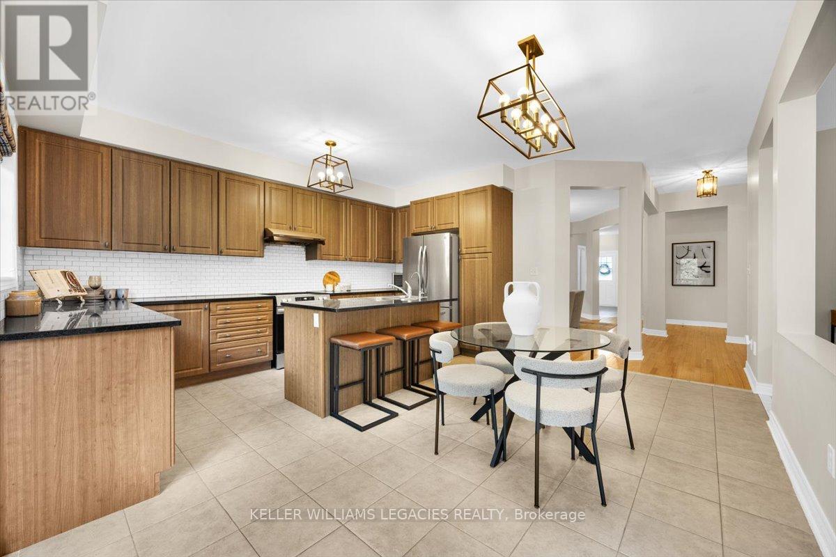 208 Greenwood Road, Whitchurch-Stouffville, Ontario  L4A 4N8 - Photo 13 - N12542586