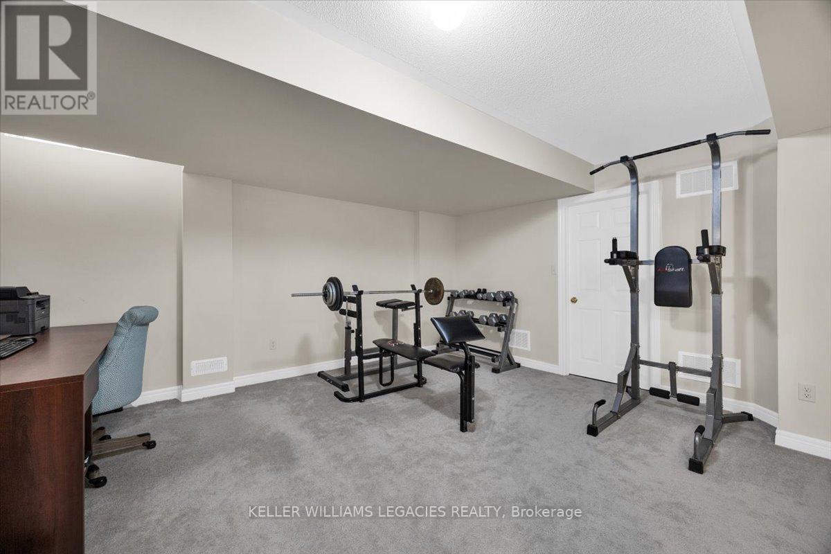 208 Greenwood Road, Whitchurch-Stouffville, Ontario  L4A 4N8 - Photo 31 - N12542586