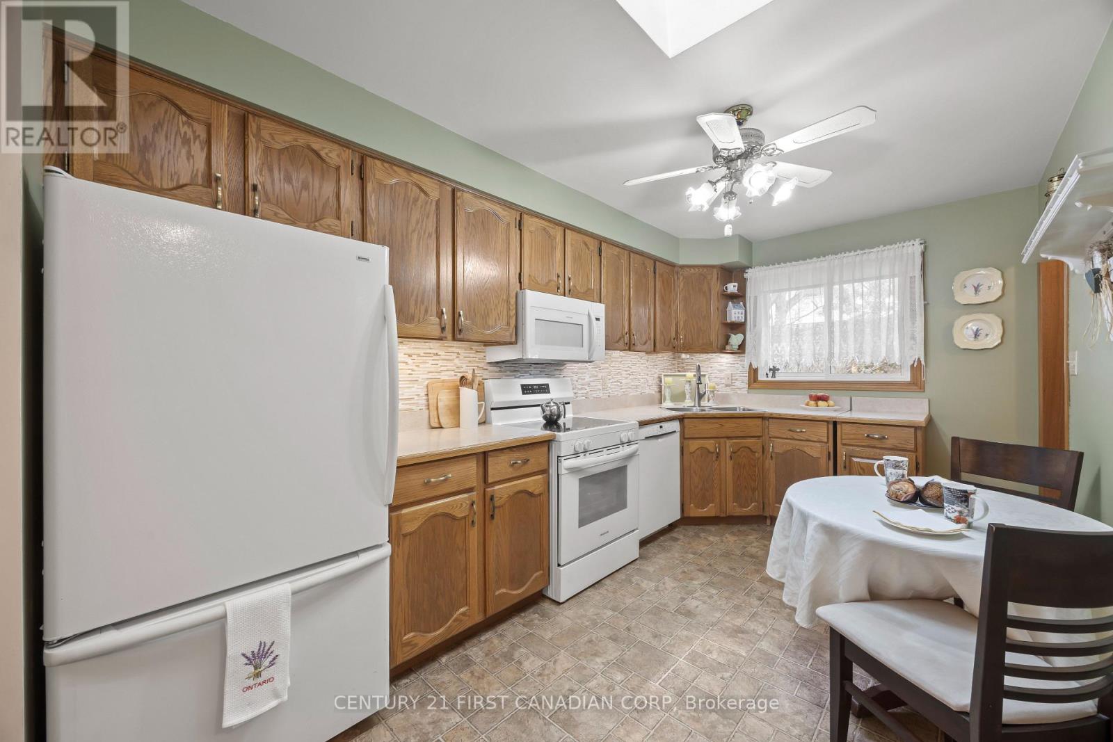 49 Bonnie Place, St. Thomas, Ontario  N5R 5W6 - Photo 16 - X12542696