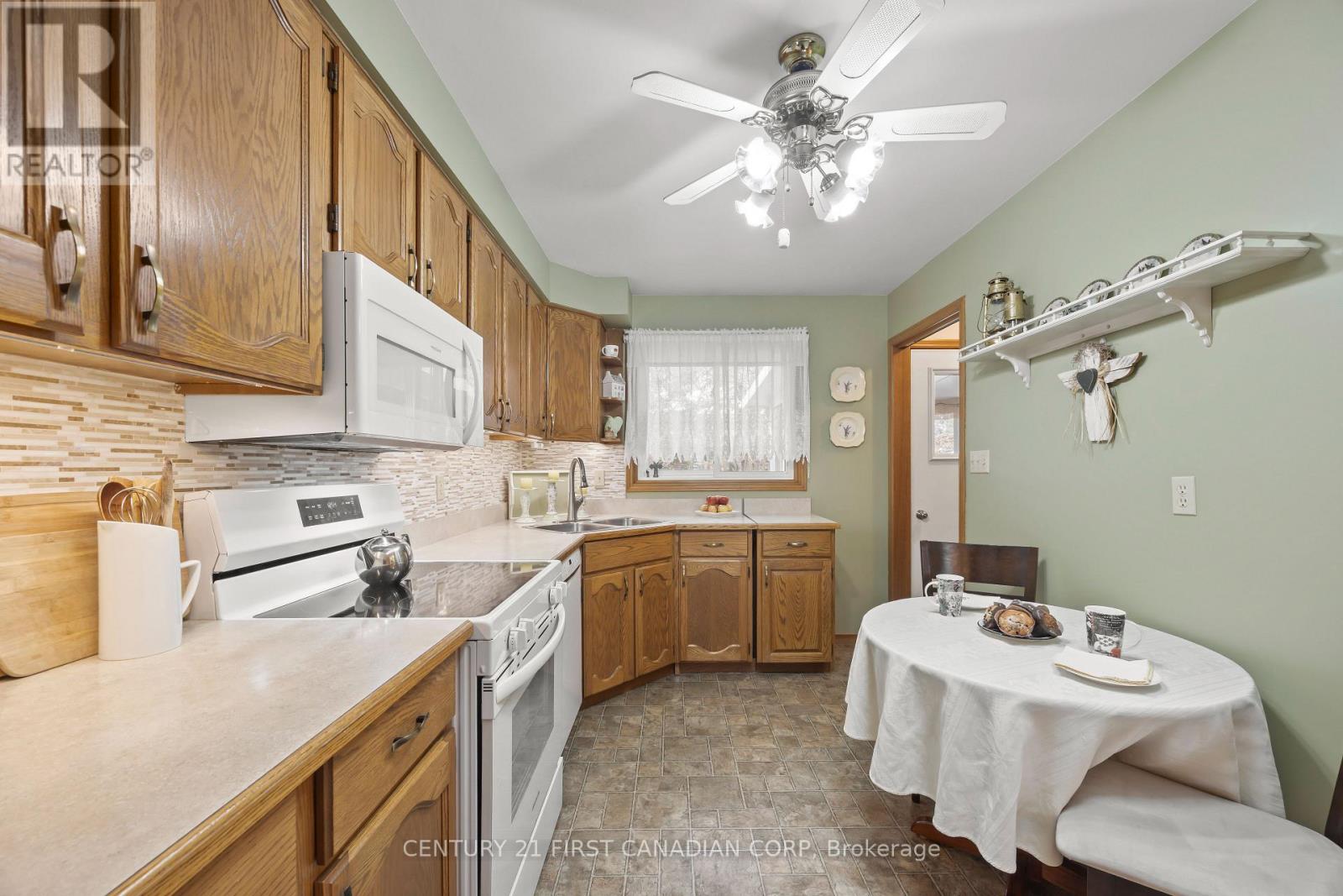 49 Bonnie Place, St. Thomas, Ontario  N5R 5W6 - Photo 18 - X12542696