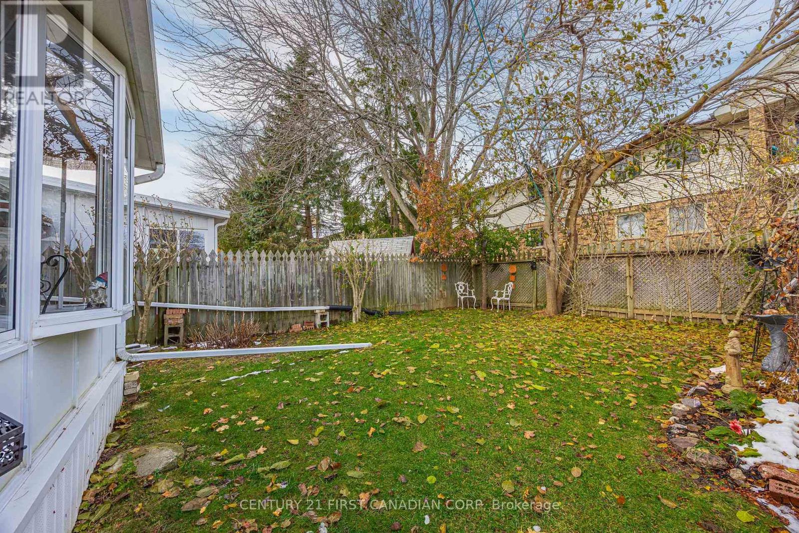 49 Bonnie Place, St. Thomas, Ontario  N5R 5W6 - Photo 48 - X12542696