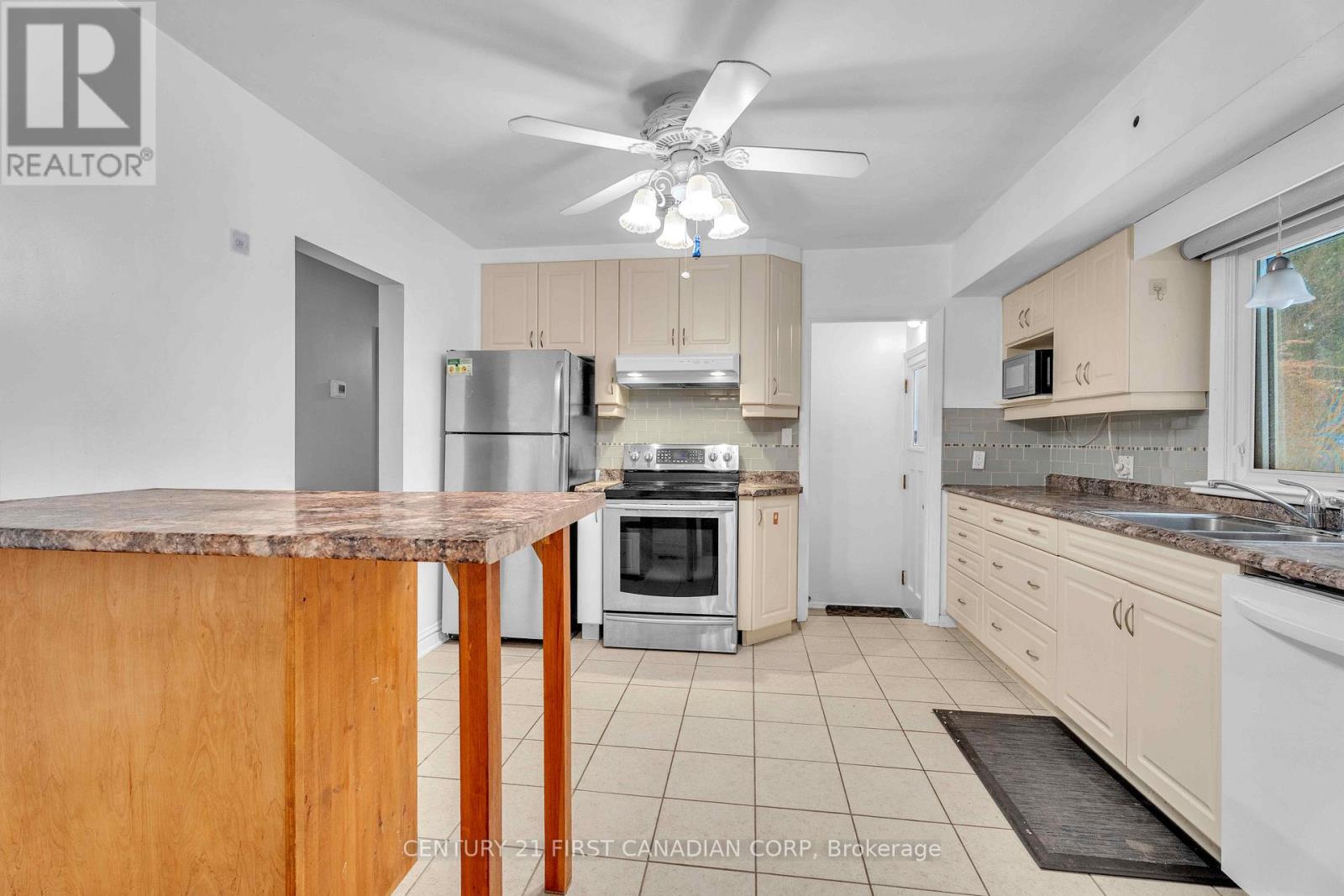 74 Daleview Crescent, London North, Ontario  N5X 1H1 - Photo 13 - X12542876