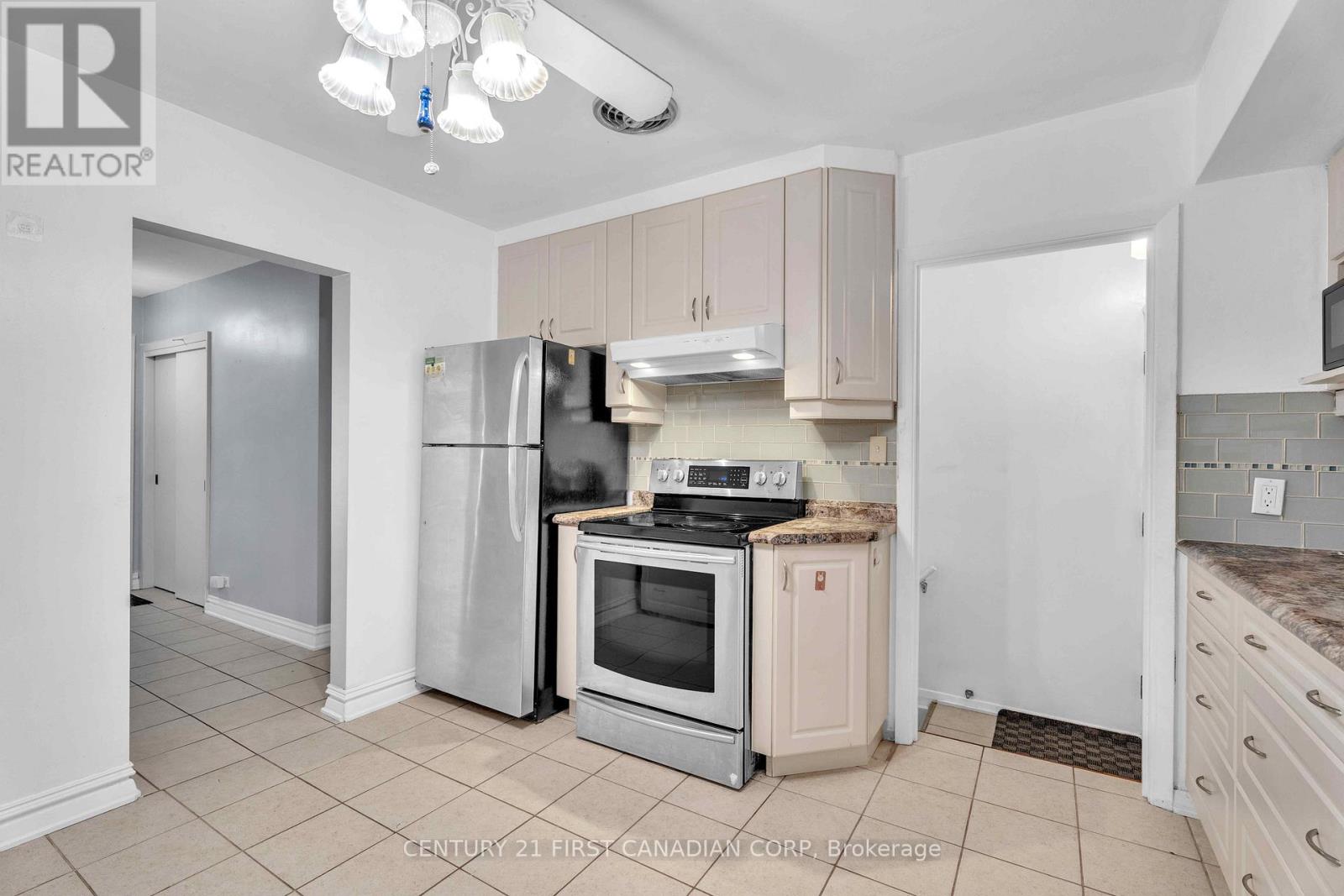 74 Daleview Crescent, London North, Ontario  N5X 1H1 - Photo 15 - X12542876