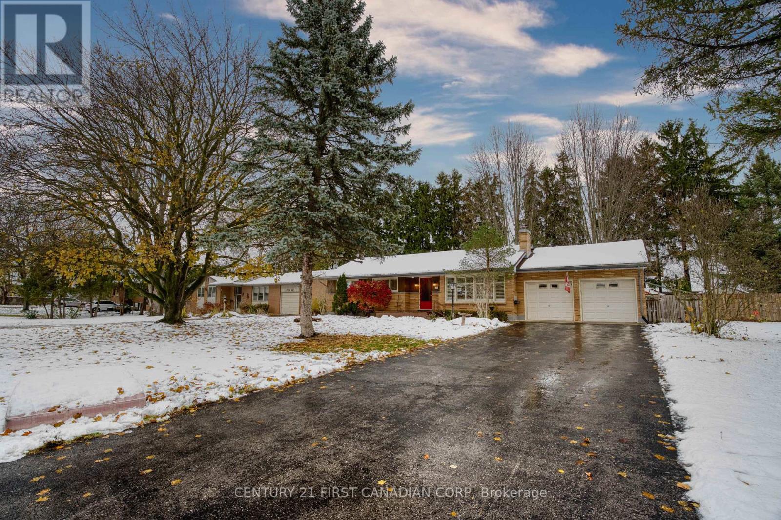 74 Daleview Crescent, London North, Ontario  N5X 1H1 - Photo 2 - X12542876