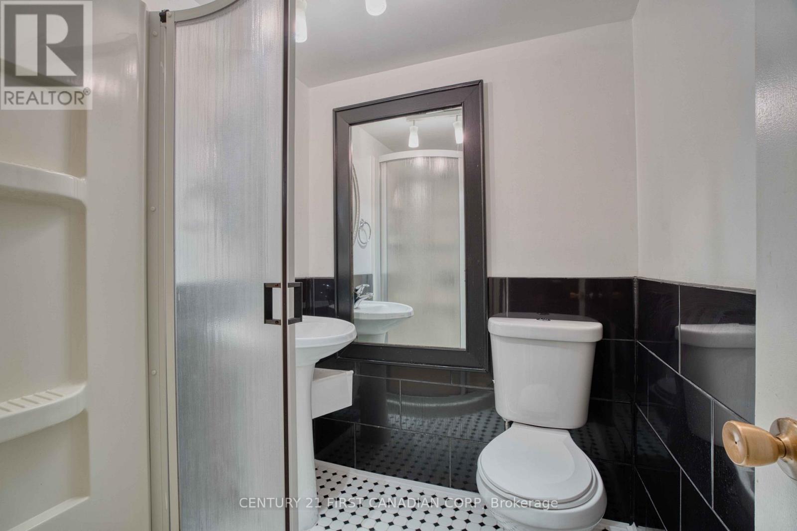 74 Daleview Crescent, London North, Ontario  N5X 1H1 - Photo 30 - X12542876