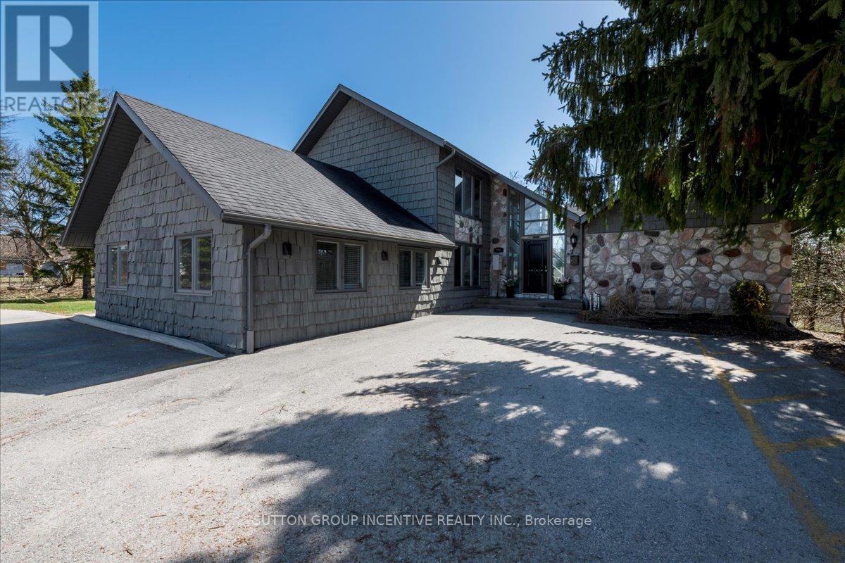 381-387 MAPLEVIEW DRIVE W, Barrie, Ontario